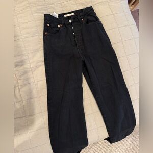 Levi’s Ribcage Straight Ankle jeans / size 24